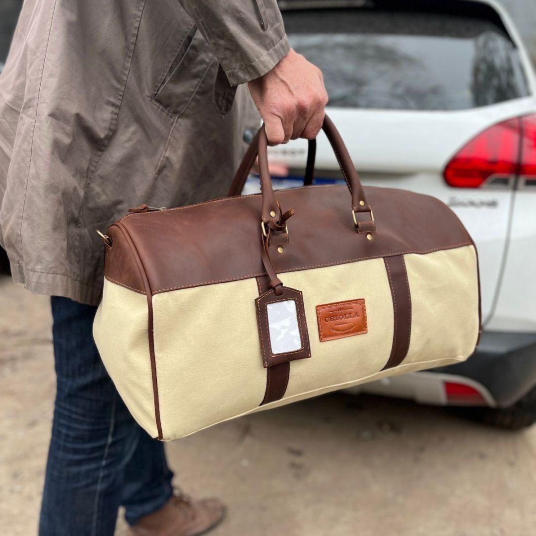 bolsos-de-lona-con-detalles-en-cuero-2056